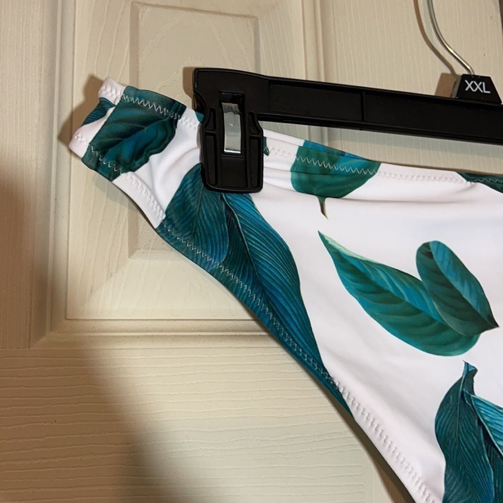 Cupshe High Leg Leaf Print Cheeky Bikini Bottoms ONLY XL NWOT - Picture 7 of 12